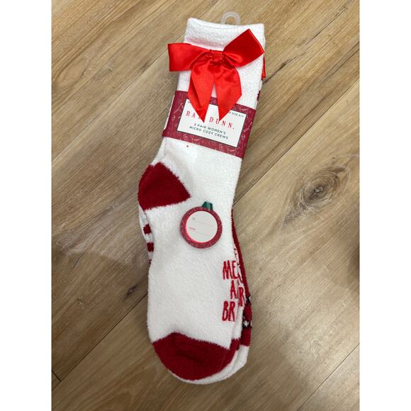 Rae Dunn Accessories - NWT Rae Dunn Set of 3 Cozy Christmas Socks 🎄🎄